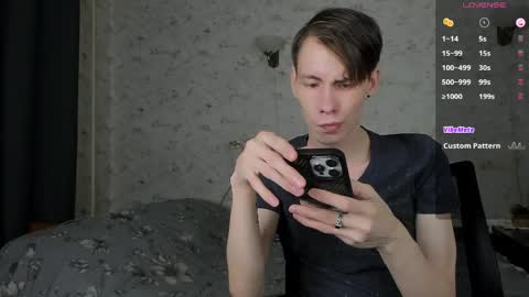 Snapshot of only_eric chatting on April 6, 2026, 11:00 am Erick online show from April 6, 2026, 11:00 am