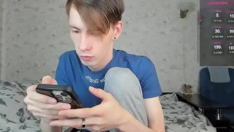 Snapshot of only_eric chatting on April 12, 2026, 12:10 pm Erick online show from April 12, 2026, 12:10 pm