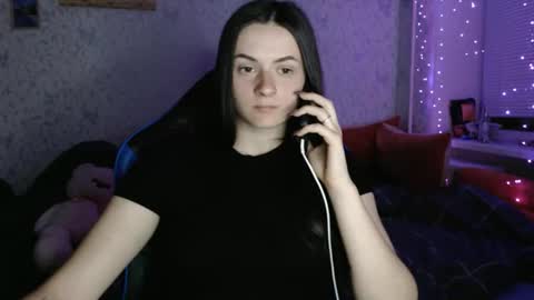 Amalia online show from April 9, 2026, 6:35 pm