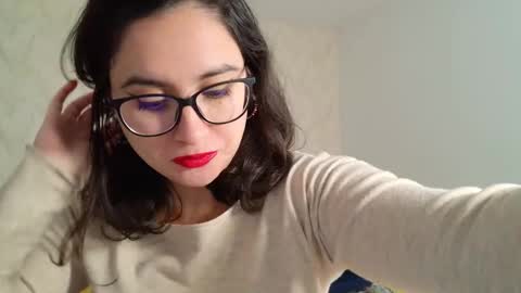 onlyella92_ online show from September 29, 2025, 10:31 am