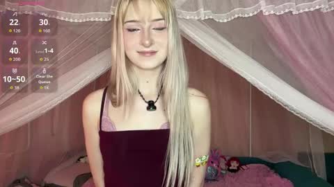 Snapshot of onlyeva1 chatting on May 10, 2026, 8:41 am Eva online show from May 10, 2026, 8:41 am