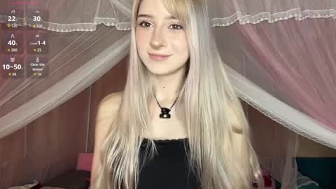 Snapshot of onlyeva1 chatting on May 17, 2026, 8:01 am Eva online show from May 17, 2026, 8:01 am