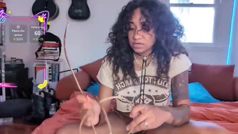 Snapshot of onlystrings chatting on November 29, 2025, 11:41 pm Duo online show from November 29, 2025, 11:41 pm