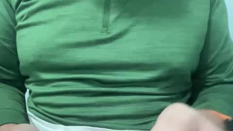 onthedlhere online show from October 22, 2025, 2:39 pm