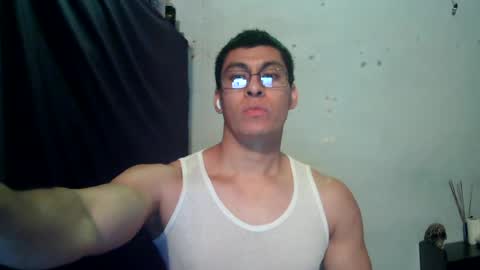 oomaurooo online show from June 15, 2026, 7:32 am