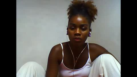 oooorazanasoa online show from June 3, 2026, 4:34 pm