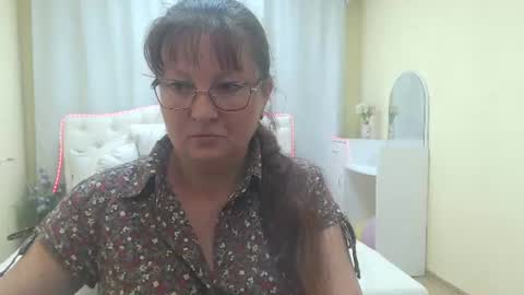 Snapshot of oovanessahotts chatting on July 7, 2026, 5:21 am Vanessa online show from July 7, 2026, 5:21 am