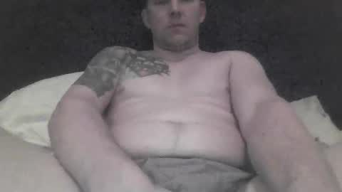 Snapshot of open_torequest chatting on January 1, 2025, 5:43 am open_torequest online show from January 1, 2025, 5:43 am