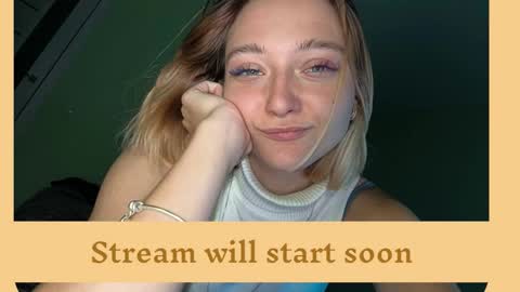 Snapshot of orange___melani chatting on November 4, 2025, 10:14 am Melani online show from November 4, 2025, 10:14 am