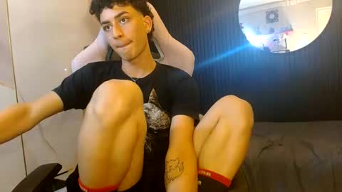 Snapshot of orangeboy_ chatting on August 5, 2026, 2:25 am ANDRES online show from August 5, 2026, 2:25 am