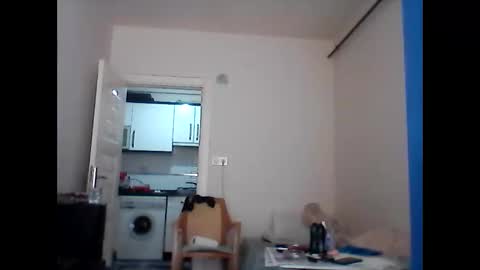 orhansakar12 online show from April 12, 2026, 7:35 am