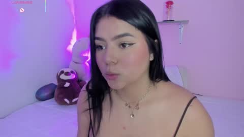 Miss Guzman  online show from November 19, 2025, 12:10 am