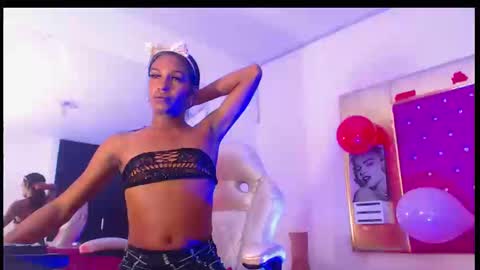 Snapshot of orianadollx chatting on December 18, 2024, 4:28 pm Oriana online show from December 18, 2024, 4:28 pm