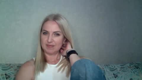 Snapshot of orrina25 chatting on January 25, 2025, 3:41 pm Elis online show from January 25, 2025, 3:41 pm