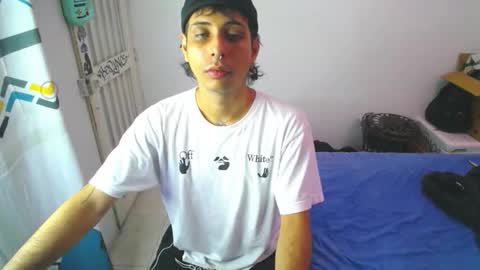 Snapshot of orus_420 chatting on November 2, 2025, 8:17 am orus_420 online show from November 2, 2025, 8:17 am