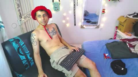 Snapshot of orus_420 chatting on December 2, 2025, 11:37 am orus_420 online show from December 2, 2025, 11:37 am