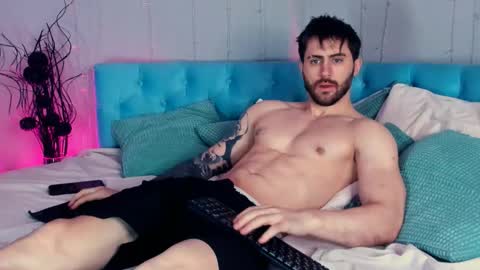 Oscar online show from January 11, 2026, 9:42 pm