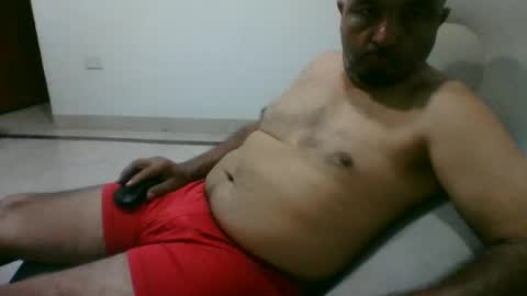 Snapshot of oscarjhe3512 chatting on February 28, 2026, 2:01 am oscarjhe3512 online show from February 28, 2026, 2:01 am