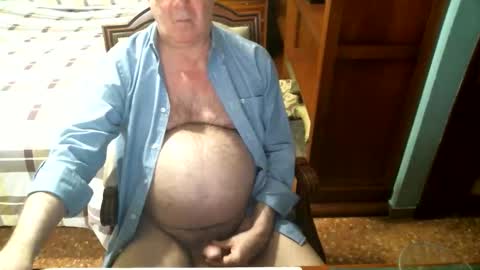 Oscar online show from February 8, 2026, 6:11 pm