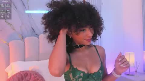 Snapshot of oshun_25 chatting on September 16, 2025, 12:17 pm Oshun  online show from September 16, 2025, 12:17 pm