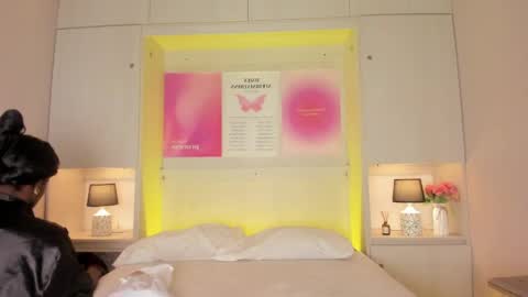 oshun_444 online show from April 11, 2026, 12:09 pm