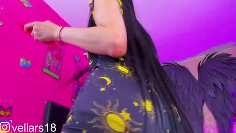 vella online show from December 19, 2024, 7:51 pm