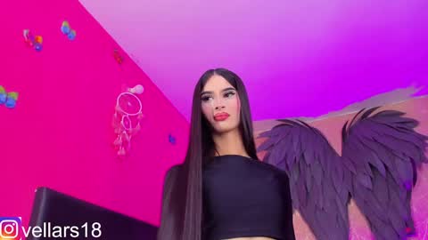 vella online show from February 19, 2025, 8:52 pm