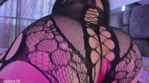 vella online show from April 17, 2026, 8:23 pm