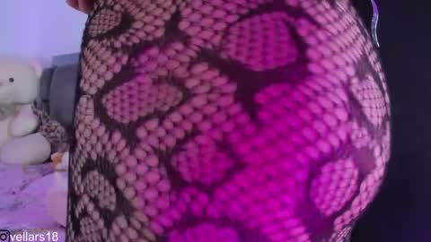 Snapshot of osiris_doll chatting on April 19, 2026, 6:21 pm vella online show from April 19, 2026, 6:21 pm