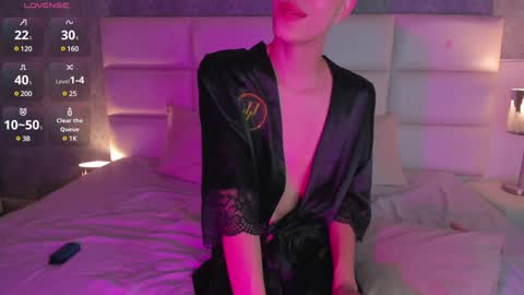 Osirismansour online show from December 16, 2024, 2:04 am