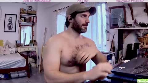 Osito Blanco online show from June 8, 2026, 8:20 pm