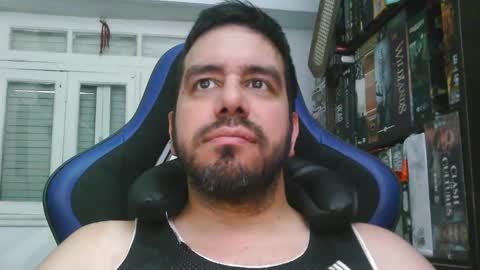 Snapshot of osito_c chatting on December 31, 2024, 10:23 pm Oso online show from December 31, 2024, 10:23 pm