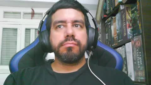 Snapshot of osito_c chatting on February 2, 2025, 1:34 am Oso online show from February 2, 2025, 1:34 am