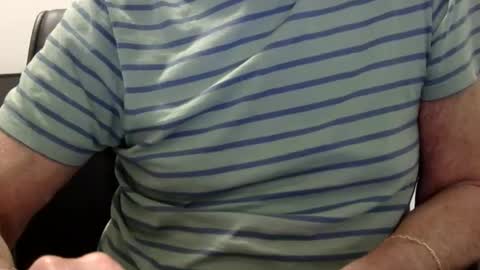 Snapshot of ossibottom chatting on May 19, 2026, 1:56 am Ossi online show from May 19, 2026, 1:56 am