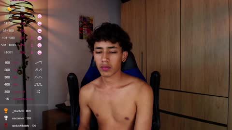 Snapshot of ostin_18hot chatting on February 20, 2025, 5:44 am ostin 18hot online show from February 20, 2025, 5:44 am