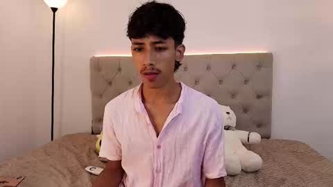 Snapshot of ostin_18hot chatting on October 14, 2025, 12:55 am ostin 18hot online show from October 14, 2025, 12:55 am