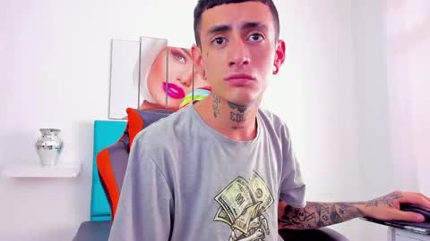 Snapshot of ostinmills chatting on December 17, 2024, 5:36 pm Ostin baby online show from December 17, 2024, 5:36 pm