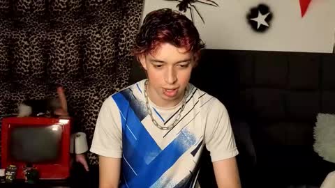 Snapshot of otter_star chatting on December 16, 2025, 4:17 am Princces Albert online show from December 16, 2025, 4:17 am