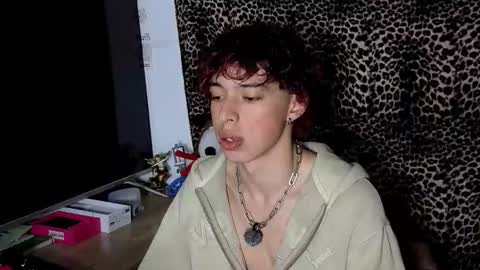 Snapshot of otter_star chatting on February 2, 2026, 2:43 am Princces Albert online show from February 2, 2026, 2:43 am