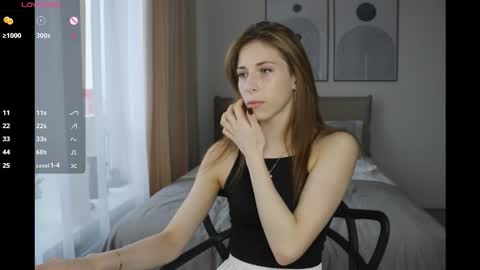 Anne online show from November 6, 2025, 8:26 am