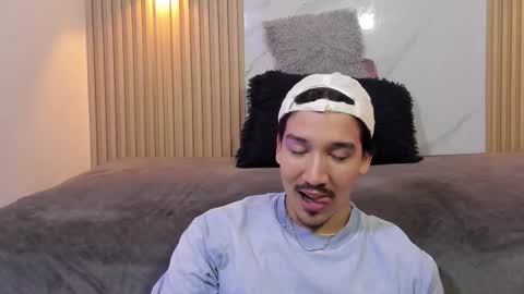 Snapshot of otto_andrew chatting on February 20, 2026, 8:31 pm Otto Andrew online show from February 20, 2026, 8:31 pm