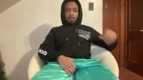 outofhisleague_ online show from November 21, 2025, 7:23 pm