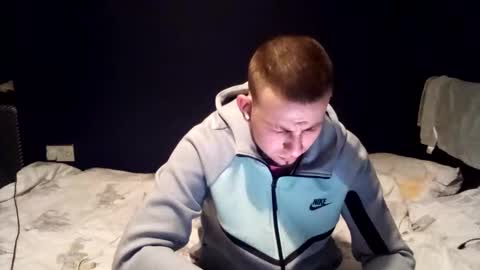 Owen kayz online show from November 20, 2025, 11:48 pm