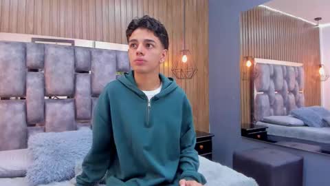 Owen Johnson online show from November 24, 2025, 12:16 pm