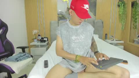Owen Drak online show from May 8, 2026, 1:44 am
