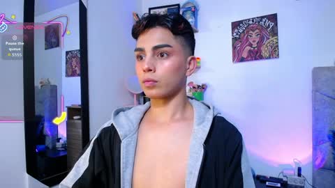 Owen  Independent model  online show from April 2, 2026, 8:12 am