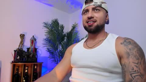 Maximus Owen online show from October 20, 2025, 11:49 pm