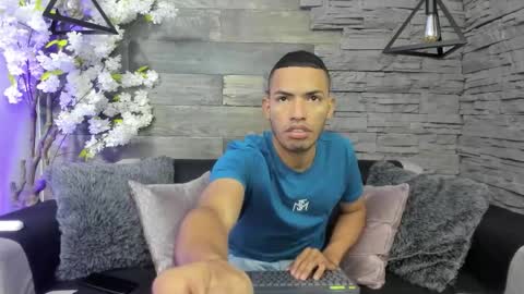 Owen online show from October 9, 2025, 12:25 pm