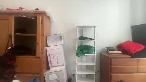 oxovickyoxo online show from February 21, 2026, 5:36 pm