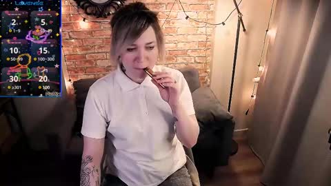 ozalin_green online show from March 1, 2025, 9:51 am